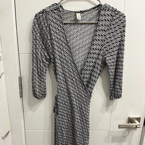 B&W geometric wrap dress